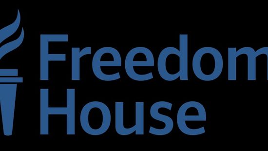 Századvég: elfogult a Freedom House jelentése