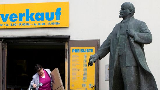 Lenin-szobrot kaphat Nyugat-Németország is