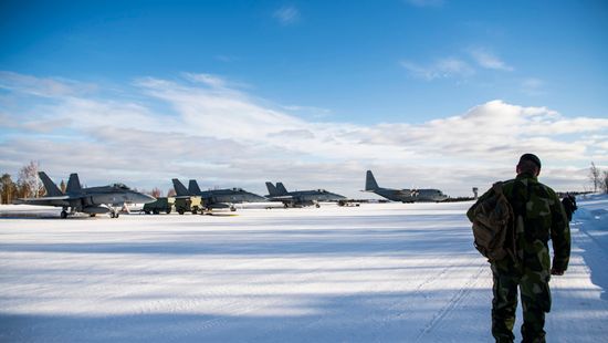 Elöregedtek a Lódarazsak, új vadászgépflottát építenek a finnek