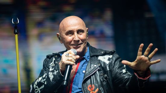 Pataky Attila kórházban, az Edda több tagja is beteg lett