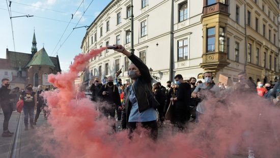 A lengyel belügyminiszter fellépést ígér a templomrongálások ellen