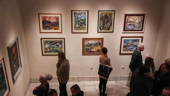 Külhoni magyar művészeket mutat be a Kárpát-haza Galéria