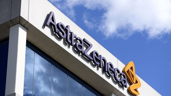Az AstraZeneca vakcinái is később érkeznek ez EU-ba