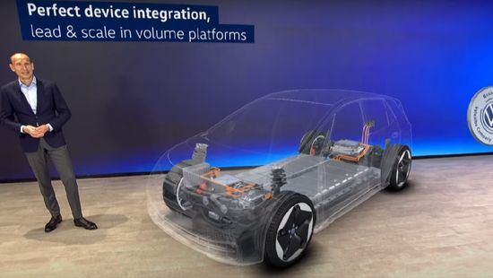 Megváltozott célok a német autógyár gyorsítás nevű stratégiájában + videó