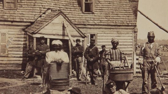Kárpótolná az egykori rabszolgák ma élő leszármazottjait az USA