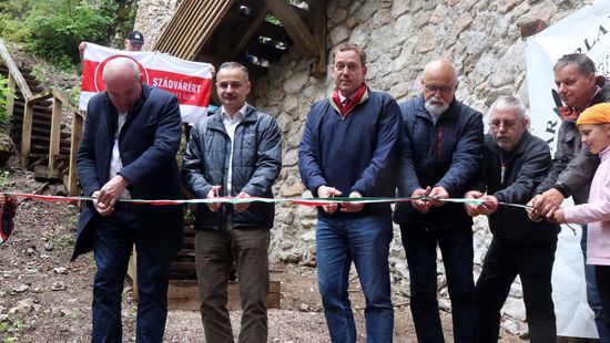 Újjászületett és kibővült Szádvár, a népszerű kirándulóhely