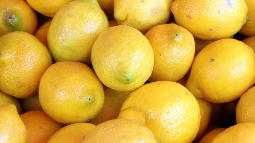 Nemcsak ízesítésre vagy egészségmegőrzésre használható a citrom