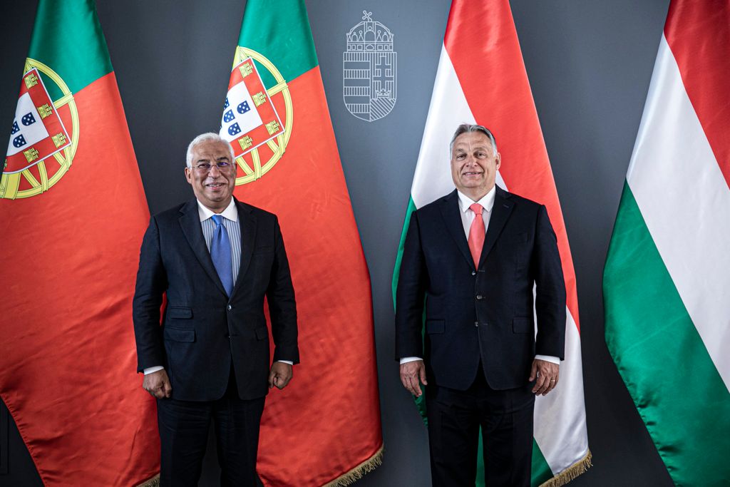 Budapesten fogadta Orbán Viktor portugál kollégáját