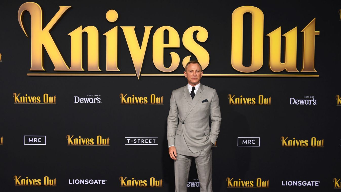 Daniel Craig attends the premiere of "Knives Out" in Los Angeles