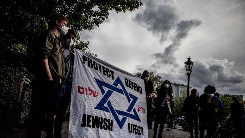 Antiszemita atrocitásokkal küszködik Nyugat-Európa