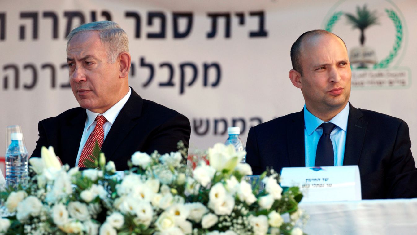 Israeli Prime Minister Benjamin Netanyahu and Education Minister Naftali Bennett visit the "Tamra HaEmek" elementary school on the first day of the school year