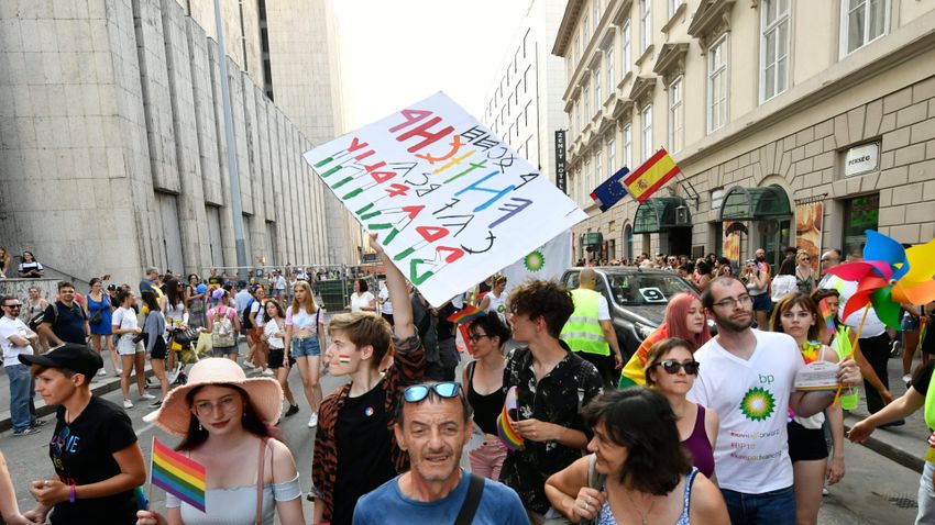 Szeptemberben parádézik a Pride Pécsett