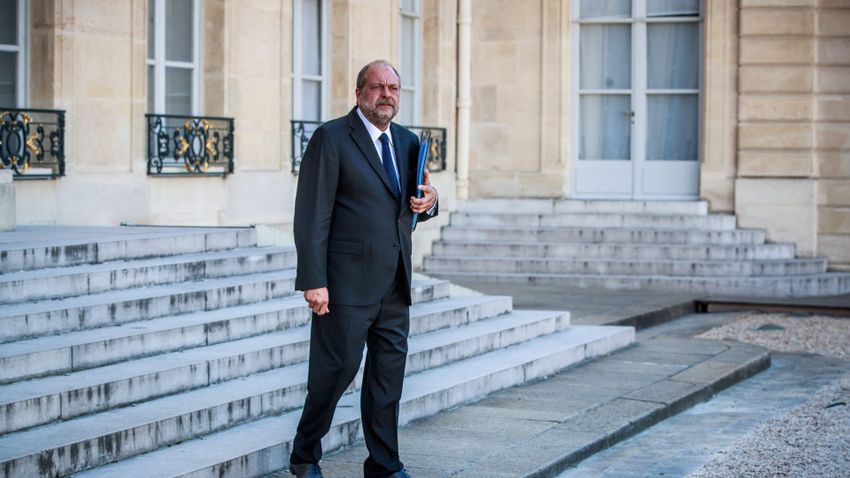 Adócsalás miatt indult eljárás a francia igazságügyi miniszter ellen