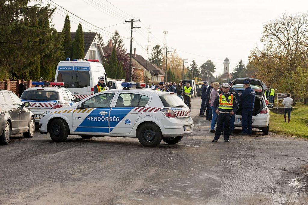 Rendõri készültség Bõnyben