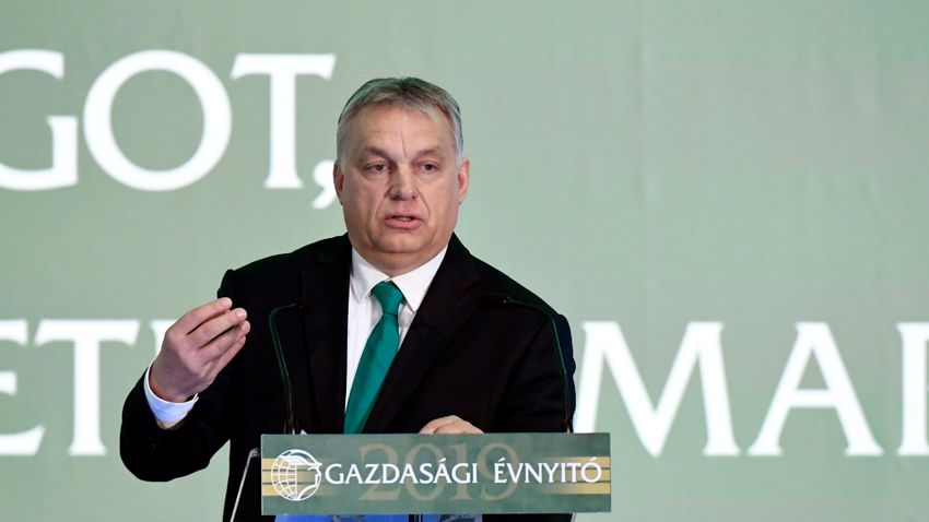 Orbán Viktor: Amikor a migráció hatásairól beszélünk, gyermekeinkről, unokáinkról van szó