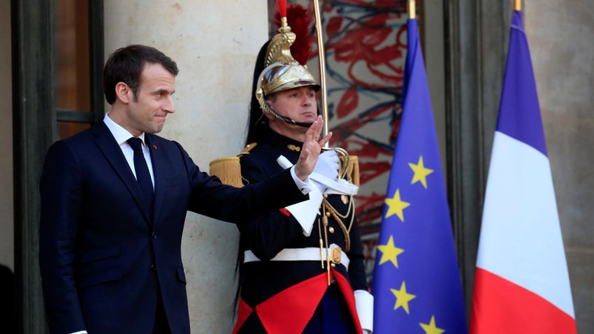 Macron: Európa veszélyben van