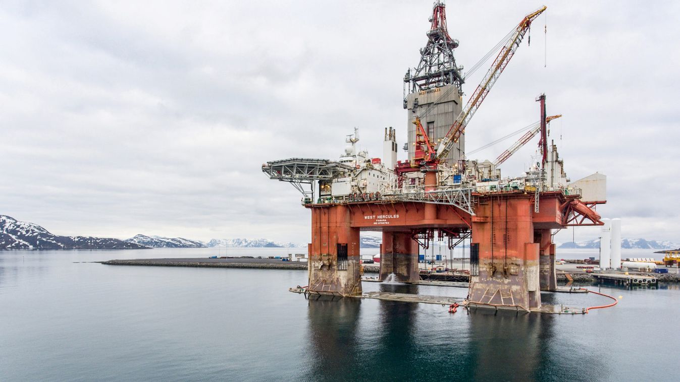 Greenpeace activists approach Equinor oil rig near Hammerfest