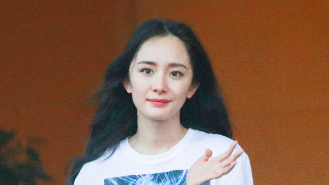 Versace loses Chinese brand ambassador Yang Mi over T-shirt controversy