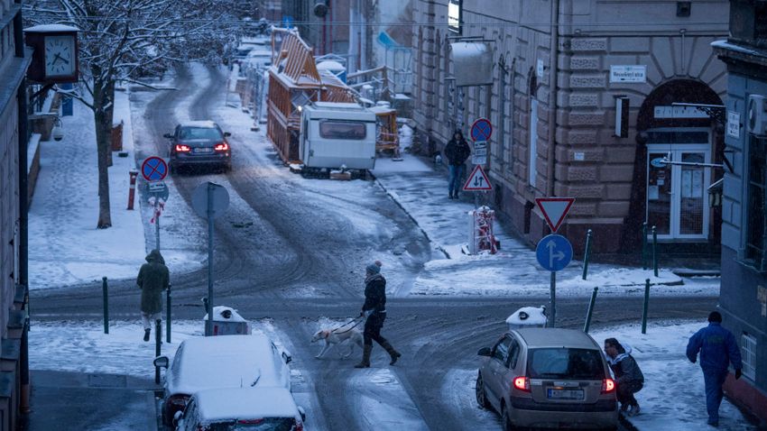 Az első hó megbénította Budapestet