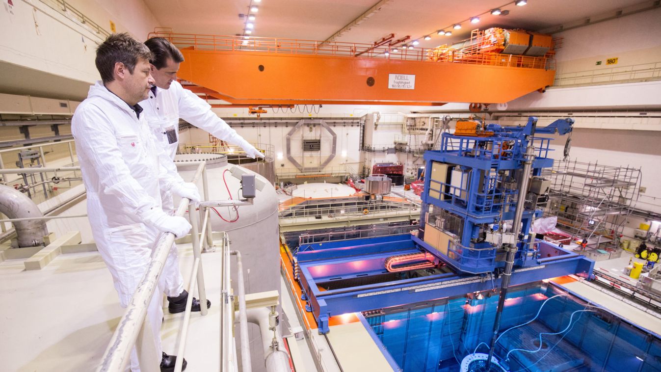 Environmental Minsiter Habeck visits Kruemmel nuclear power plant