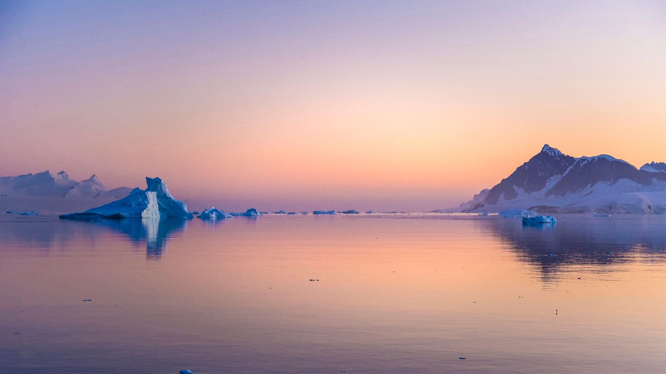 Antarctica southern ocean antarctic peninsula icebergs sunrise strait gerlache