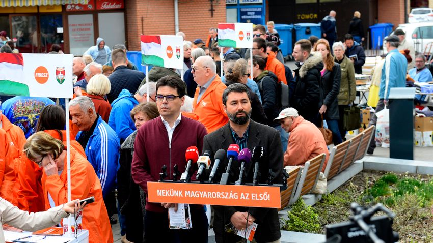 Elindult a Fidesz országos aláírásgyűjtő akciója