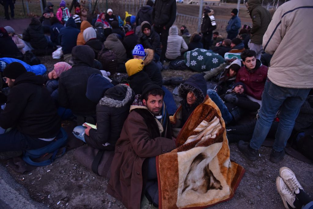 Illegális bevándorlás - Elérte a migránsmenet a magyar hat?