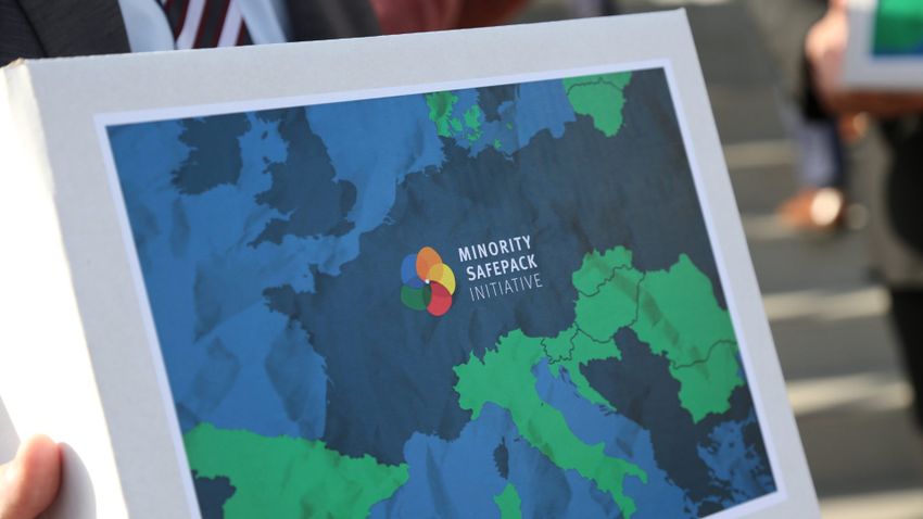 Felvidéki magyar települések vonták be az EU-s zászlót