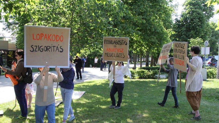 Legszebb magyar szavainkat iktatnák ki Soros jogvédői