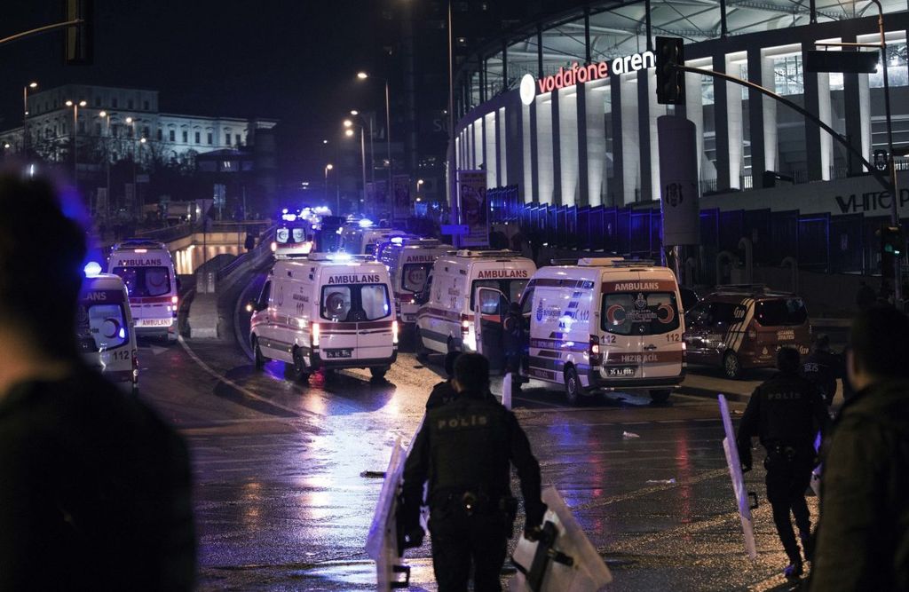 Két robbantás is volt az isztambuli stadionnál