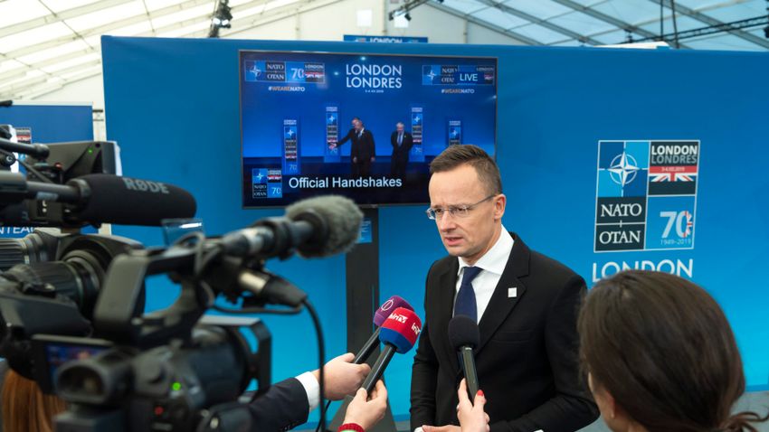 „Magyarország jelentős szerepet vállal a NATO-ban”