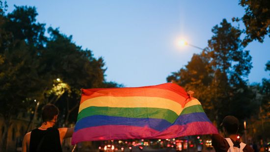 Barcelona átneveli a férfiakat az LMBTQ-emberek elfogadása jegyében