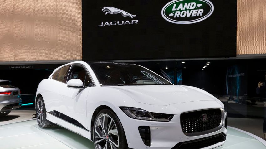 Elektromos autók gyártására áll át a Jaguar