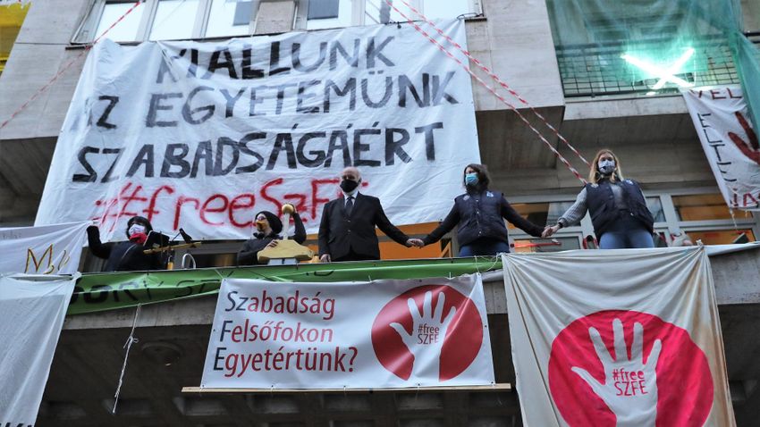 Vagyongazdálkodásból is megbukott az SZFE előző vezetése