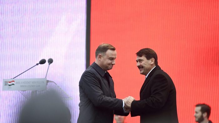 DUDA, Andrzej; Áder János