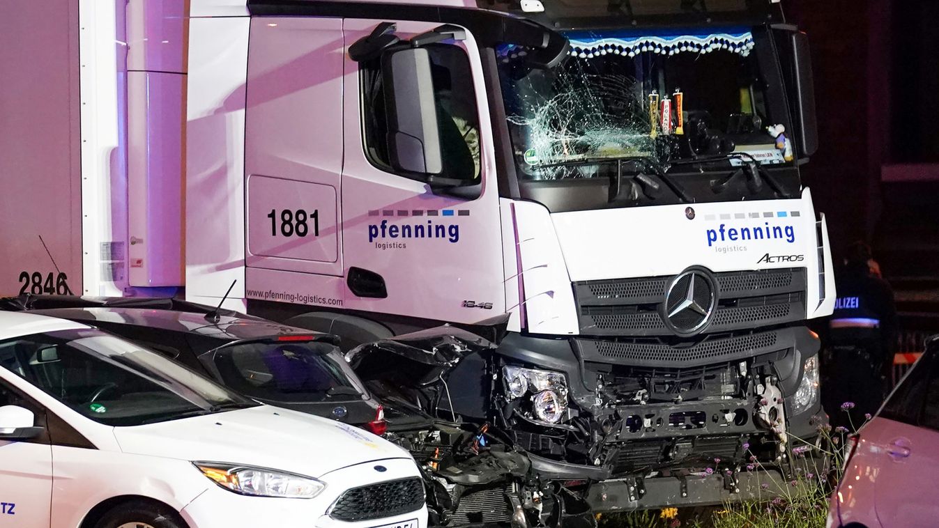 German police investigate truck crash with several injured
