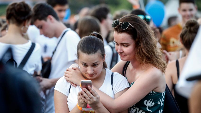 A Fidesznek az online térben kell meghódítania a magyar fiatalokat