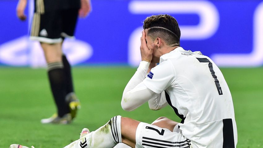 Eddig eltitkolt pillanat: Ronaldo megsiratta a csapata kiesését