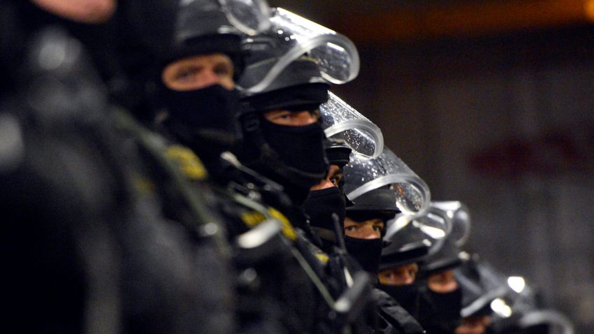 Háromezer-kétszáz rendőr biztosítja az Európa-bajnokságot