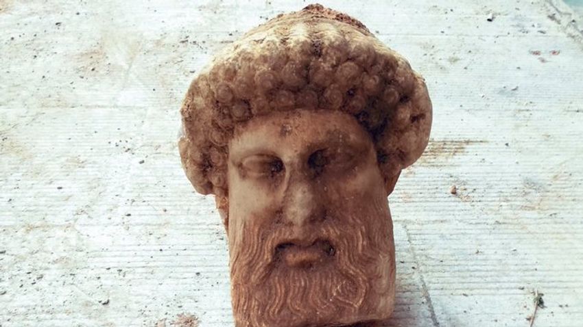 Jó állapotú, 2300 éves Hermész-fejszobrot találtak Athénban