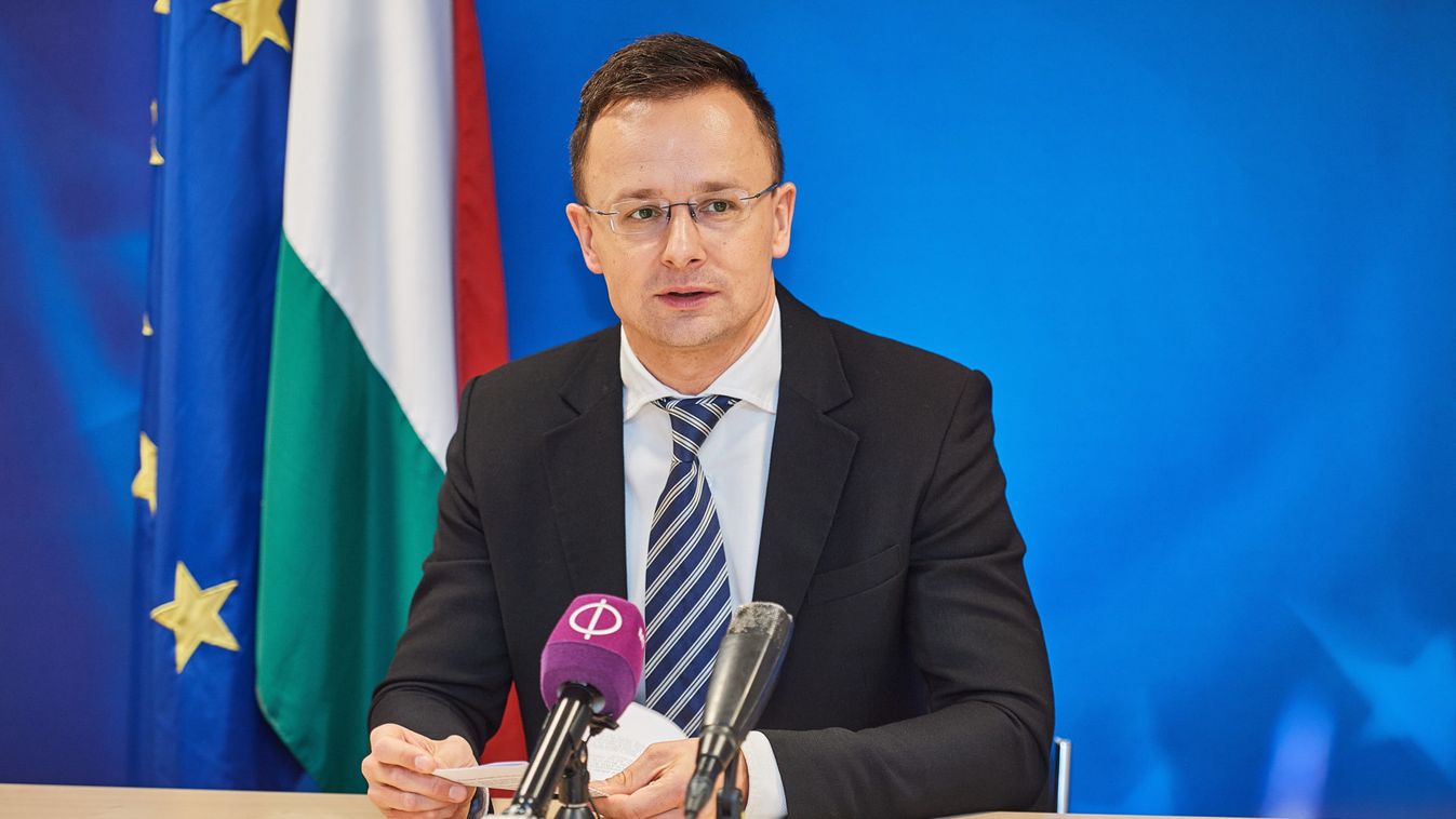 SZIJJÁRTÓ Péter