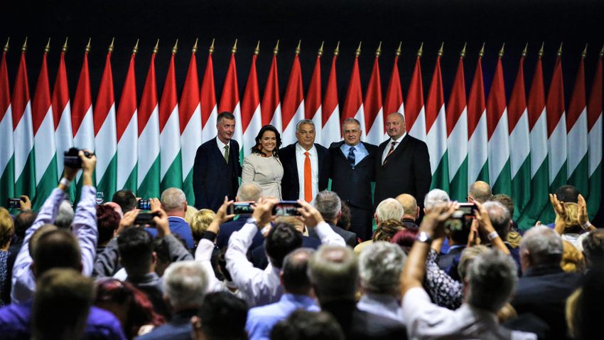 Megnőtt a Fidesz, csökkent az ellenzék támogatottsága