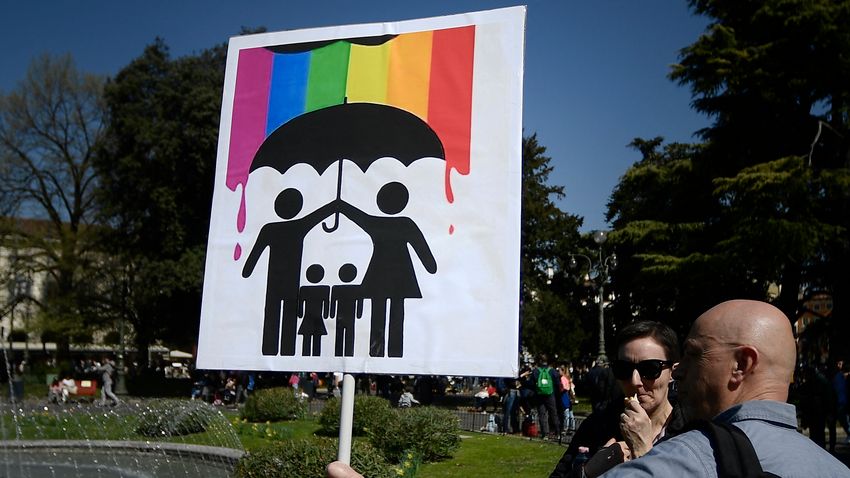 Olasz jobboldali győzelem az LMBTQ-ideológiával szemben