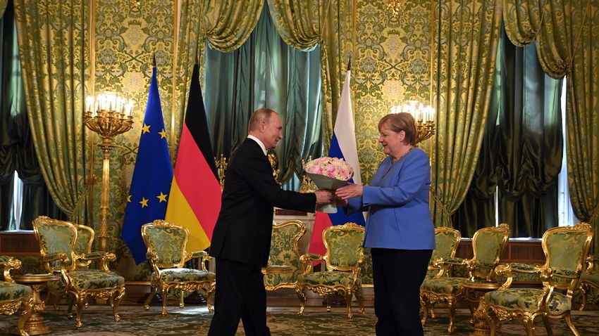 Még egyszer utoljára megbeszélte Putyin és Merkel, miben nem értenek egyet