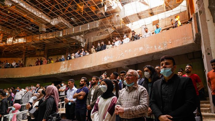 The audience during a performance by the Watar orchestral,