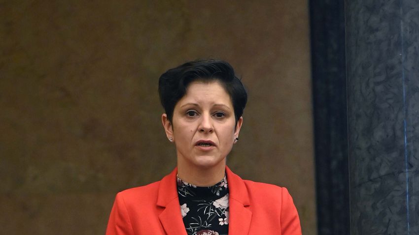 Szél Bernadett rappeléssel süllyesztette el végleg az ellenzéki kampány színvonalát