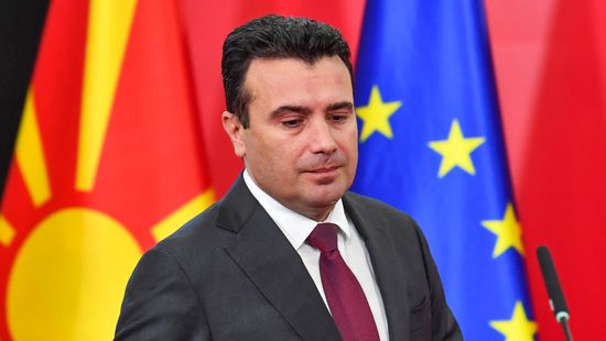 Mégsem mond le Észak-Macedónia miniszterelnöke