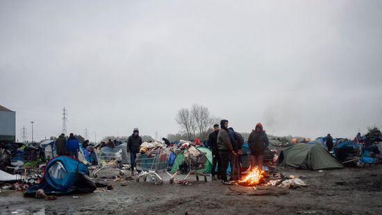 Felszámolták Franciaországban a dunkerque-i migránstábort