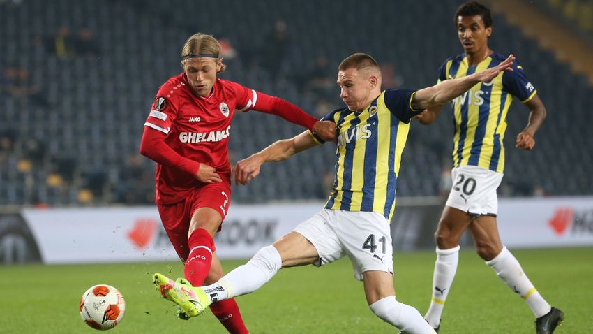 A Fenerbahçe közleményt adott ki Szalai Attila jövőjéről