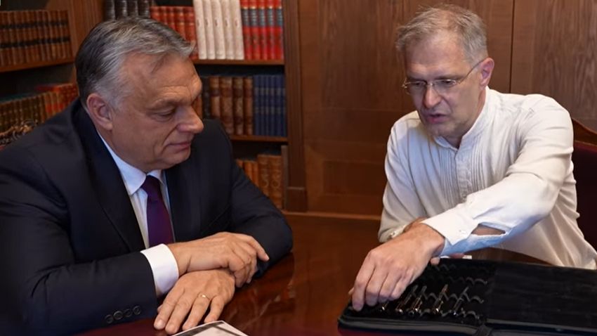 Orbán Viktor: Magyar kézbe magyar tollat!